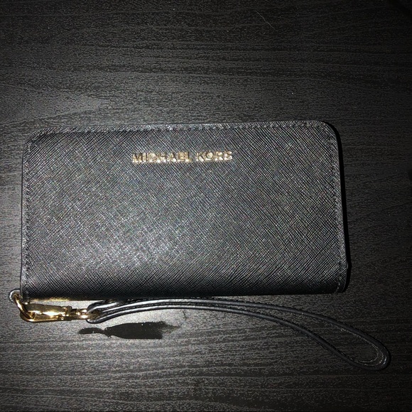 Michael Kors Handbags - Michael Kors Black Wallet